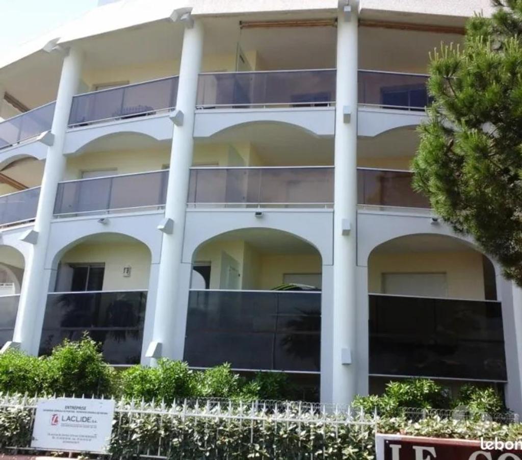 location saisonniere Gironde Arcachon - 33120 - Photos Vivastreet ARCACHON APPARTEMENT T2 TRES BELLE VUE MER BORD DE MER