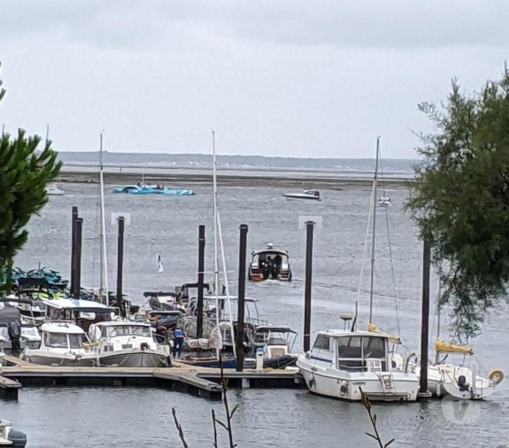 location saisonniere Gironde Arcachon - 33120 - Photos Vivastreet ARCACHON APPARTEMENT T2 TRES BELLE VUE MER BORD DE MER