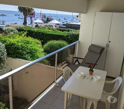 Location vacances Arcachon Gironde - Photos Vivastreet ARCACHON APPARTEMENT T2 TRES BELLE VUE MER BORD DE MER