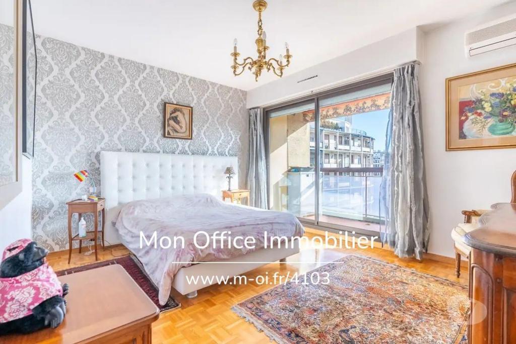 Appartements à vendre Bouches-du-Rhône Marseille - Photos Vivastreet (4103-ASA.) Référence : 4103-ASA. - Viager Occupé Mr 78 ans...