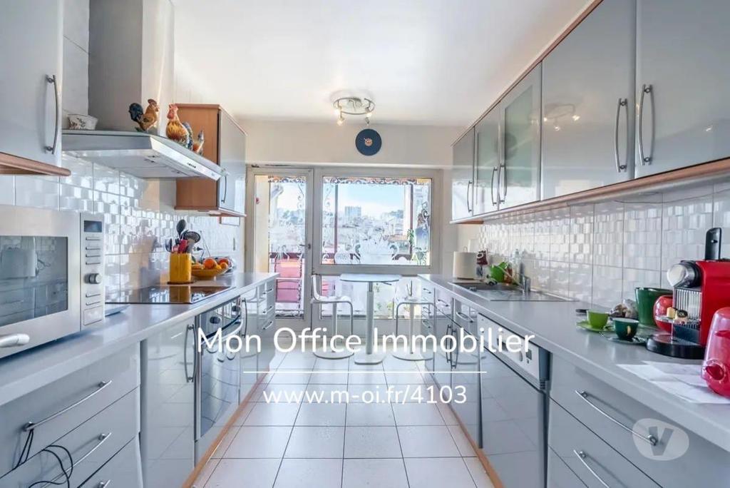 Appartements à vendre Bouches-du-Rhône Marseille - Photos Vivastreet (4103-ASA.) Référence : 4103-ASA. - Viager Occupé Mr 78 ans...