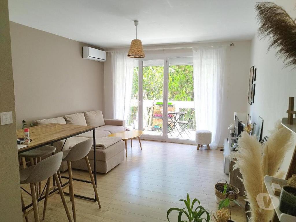 Appartements à vendre Vaucluse Avignon - 84000 - Photos Vivastreet (1121_2758_vs) Appartement T3