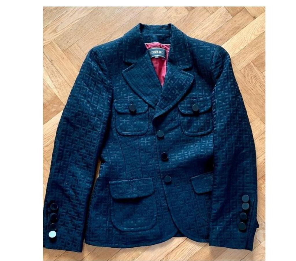 Vêtements occasion Val-de-Marne Villejuif - 94800 - Photos Vivastreet Blazer de soirée noir de chez Georges Rech