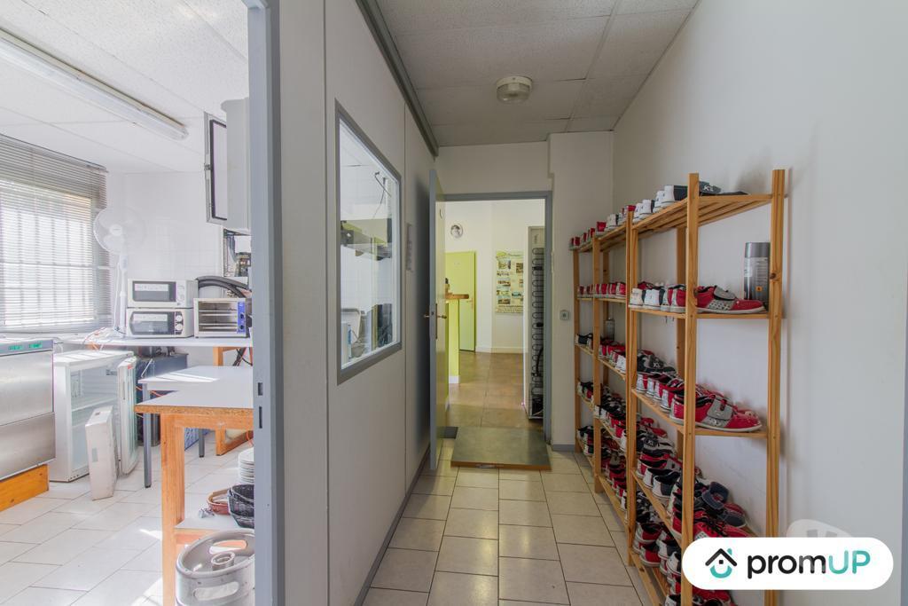 Fond de Commerce a vendre Dordogne Bussiere Badil - 24360 - Photos Vivastreet (VF020) Bar (Licence IV) - Restaurant - Bowling