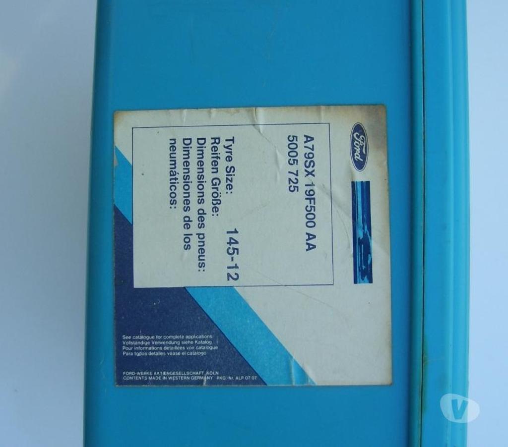 Pièces et services auto Oise Estrees St Denis - 60190 - Photos Vivastreet Une Paire de chaînes neige de marque Ford 145-12