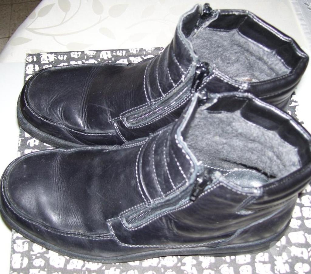 Chaussures Oise Estrees St Denis - 60190 - Photos Vivastreet Chaussures montantes fourrées en cuir noir Pointure 42