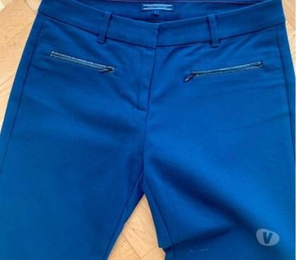Vêtements occasion Villejuif Val-de-Marne - Photos Vivastreet Pantalon fuseaux bleu nuit taille 36. (Tommy Hilfiger)
