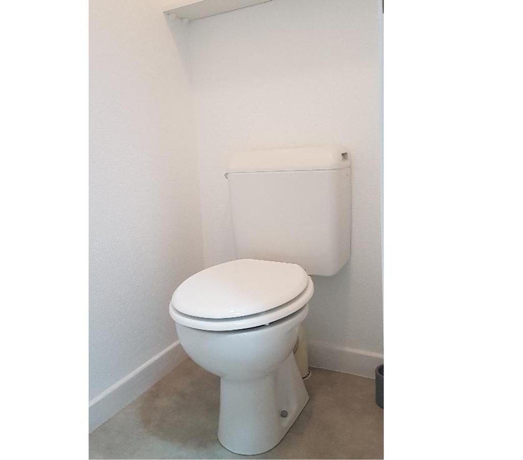 Appartement meublé Ain Bourg en Bresse - 01000 - Photos Vivastreet TRES BEAU F2 de 38 m2 tout meublé avec parking