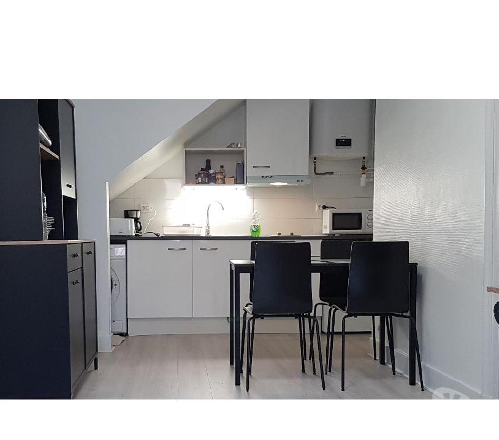 Appartement meublé Ain Bourg en Bresse - 01000 - Photos Vivastreet TRES BEAU F2 de 38 m2 tout meublé avec parking