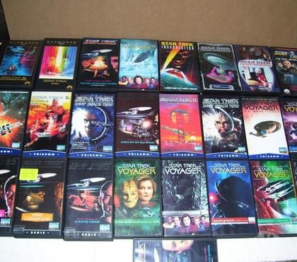 DVD Estrees St Denis Oise - Photos Vivastreet 28 Cassettes Star Trek