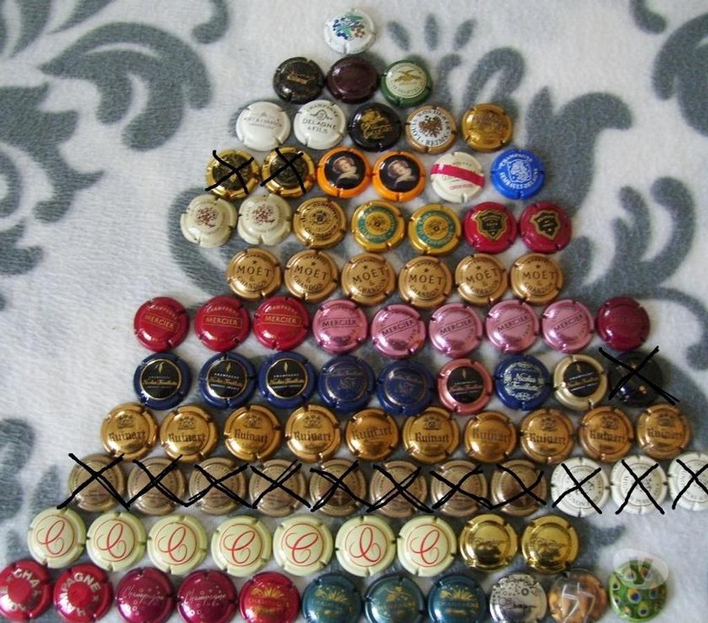 Collection Oise Estrees St Denis - 60190 - Photos Vivastreet Environ 150 Capsules de Champagne
