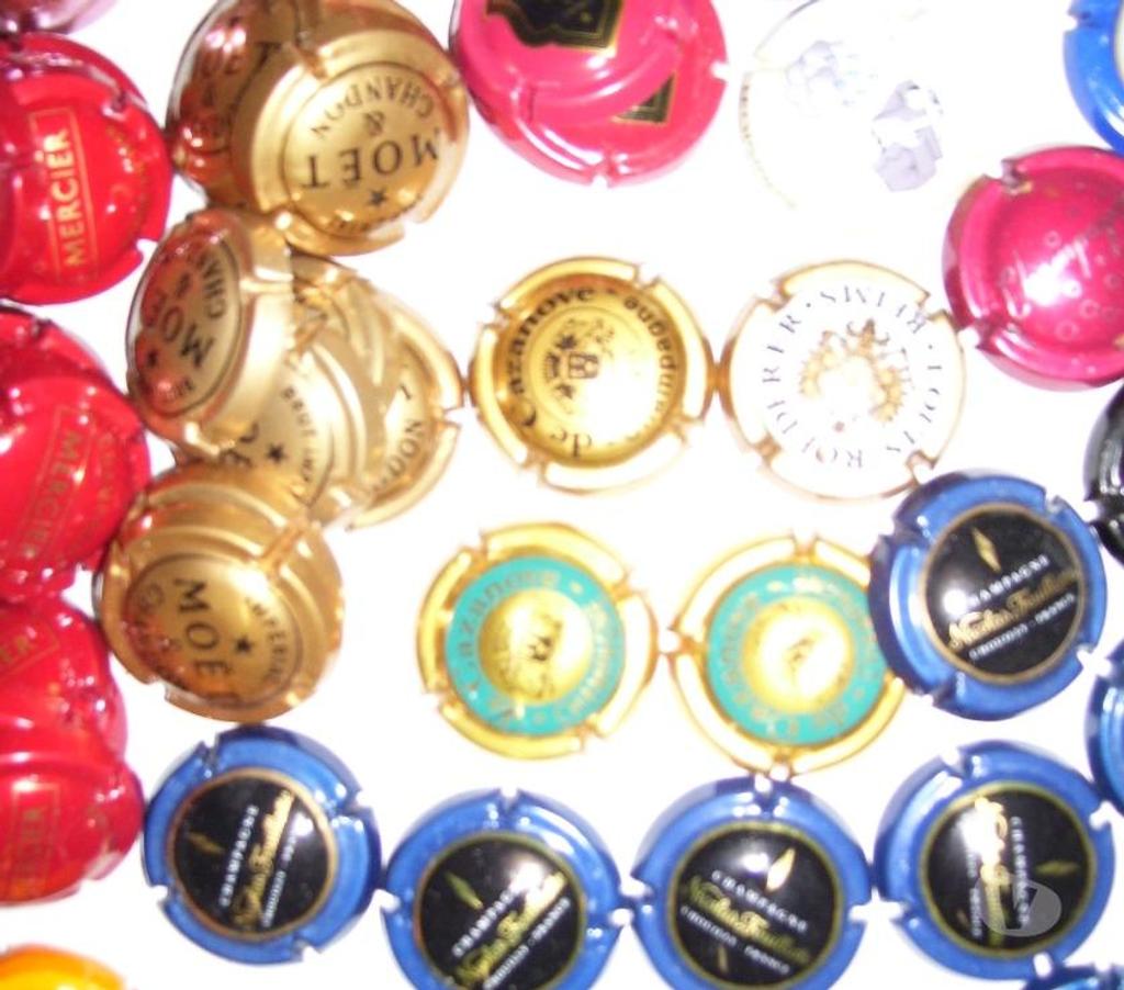Collection Oise Estrees St Denis - 60190 - Photos Vivastreet Environ 150 Capsules de Champagne