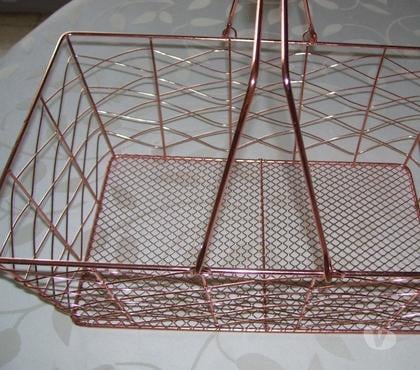 Ameublement - art de la table Estrees St Denis Oise - Photos Vivastreet Panier métal rosé 36x25 cm Hauteur 13 cm