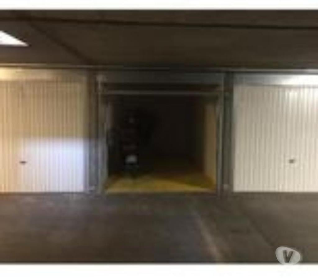 Parkings - Garages Rhône Villeurbanne - 69100 - Photos Vivastreet Loue GARAGE standard Lyon 425 cours Zola