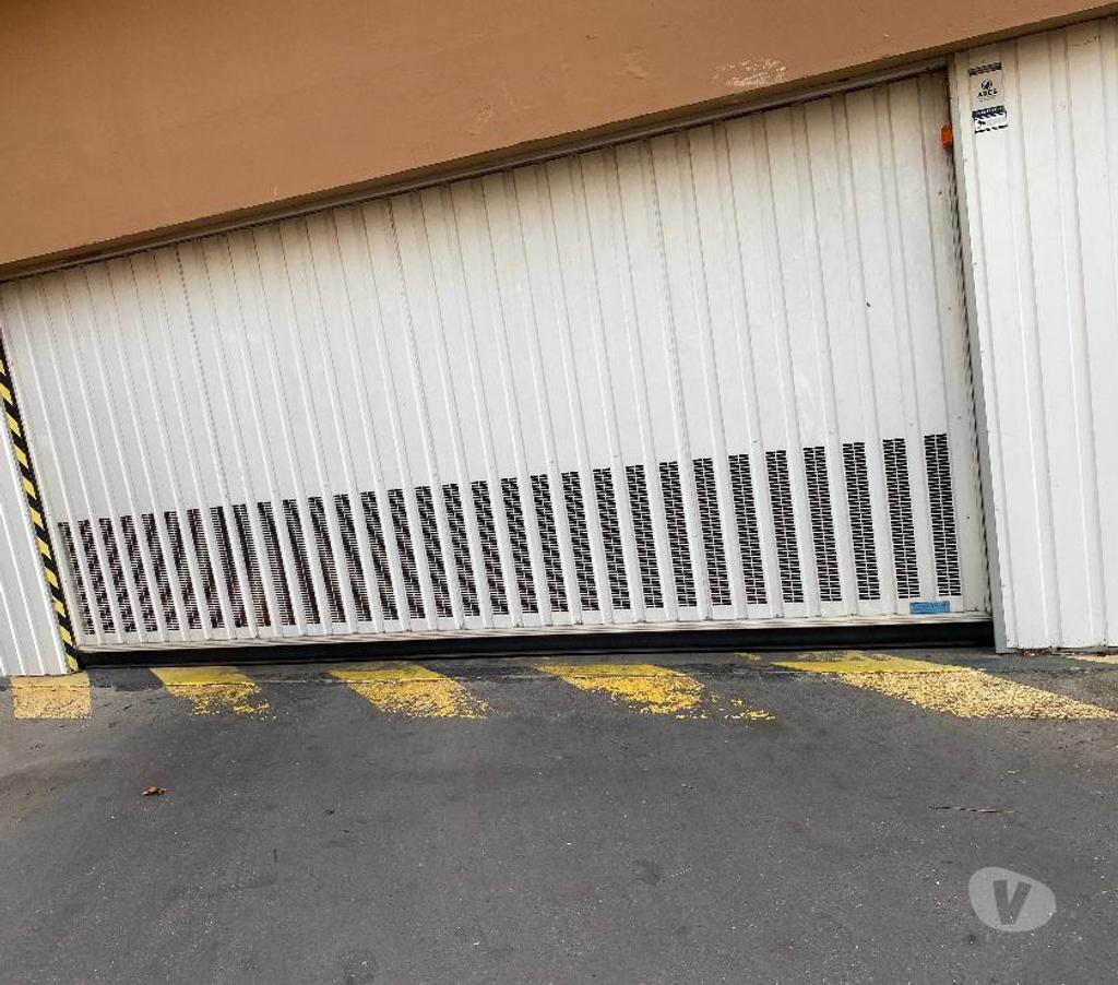 Parkings - Garages Rhône Villeurbanne - 69100 - Photos Vivastreet Loue GARAGE standard Lyon 425 cours Zola