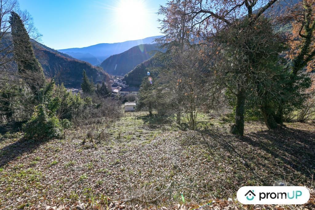 Terrain à vendre Alpes-Maritimes Roquesteron - 06910 - Photos Vivastreet (V5081) Terrain constructible de 1 591 m2 à Roquesteron