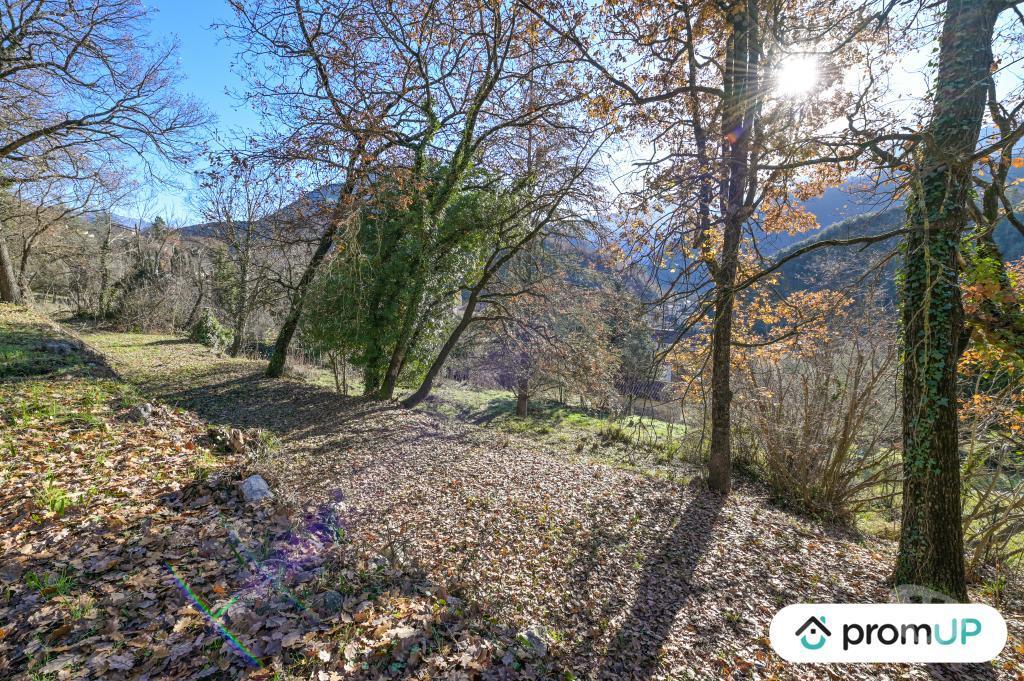 Terrain à vendre Alpes-Maritimes Roquesteron - 06910 - Photos Vivastreet (V5081) Terrain constructible de 1 591 m2 à Roquesteron