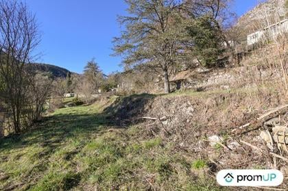 Vente Terrain Roquesteron Alpes-Maritimes - Photos Vivastreet (V5081) Terrain constructible de 1 591 m2 à Roquesteron