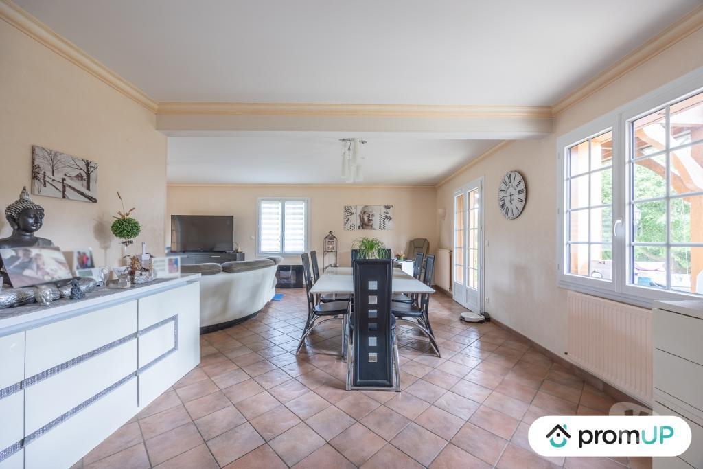 Vente Maison Manche Agneaux - 50180 - Photos Vivastreet (V6685) Maison individuelle de 162 m2 proche de Saint Lô