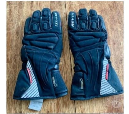Pièces et services moto Villejuif Val-de-Marne - Photos Vivastreet Une paire de gants pour scooter rev'tte goretex- noir