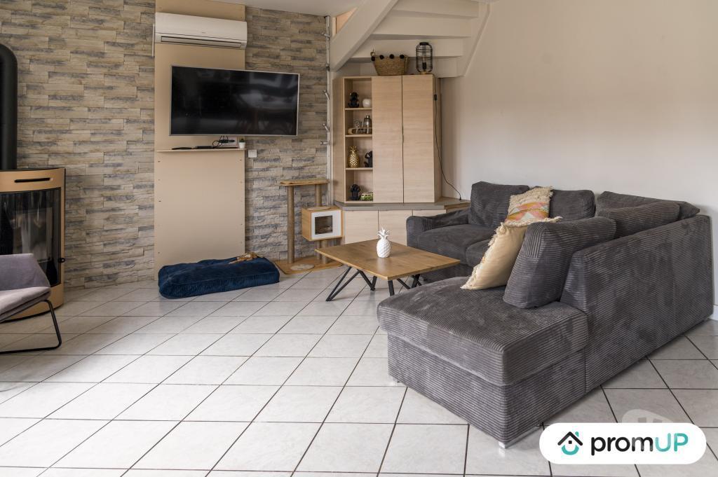 Vente Maison Haute-Loire Brioude - 43100 - Photos Vivastreet (V6672) Maison mitoyenne de 130 m2 à BRIOUDE