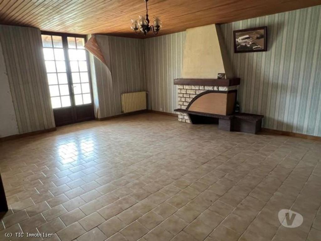 Vente Maison Charente Villefagnan - 16240 - Photos Vivastreet Maison Ancienne Avec Dépendances sur Grand Terrain