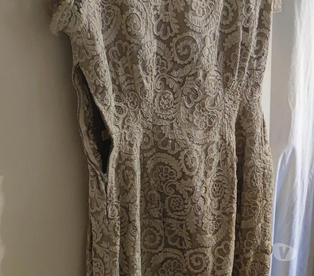 Vêtements occasion Val-d'Oise Bernes sur Oise - 95340 - Photos Vivastreet Rare: Ensemble de 2 Pièces En Soie Brodée & Dentelle !!