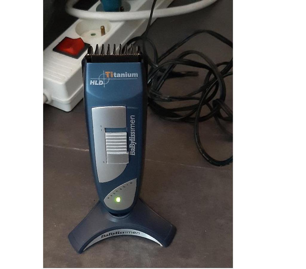 Beauté - Santé Yvelines Maurepas - 78310 - Photos Vivastreet Tondeuse à barbe BaByliss For men I.Q840
