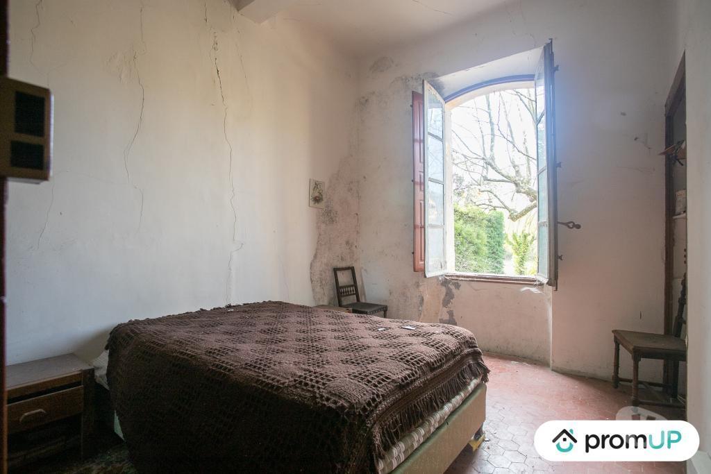 Vente Maison Var Chateaudouble - 83300 - Photos Vivastreet (V4869) Propriété de 230m² sur terrain de 12 ha (8 chambres)