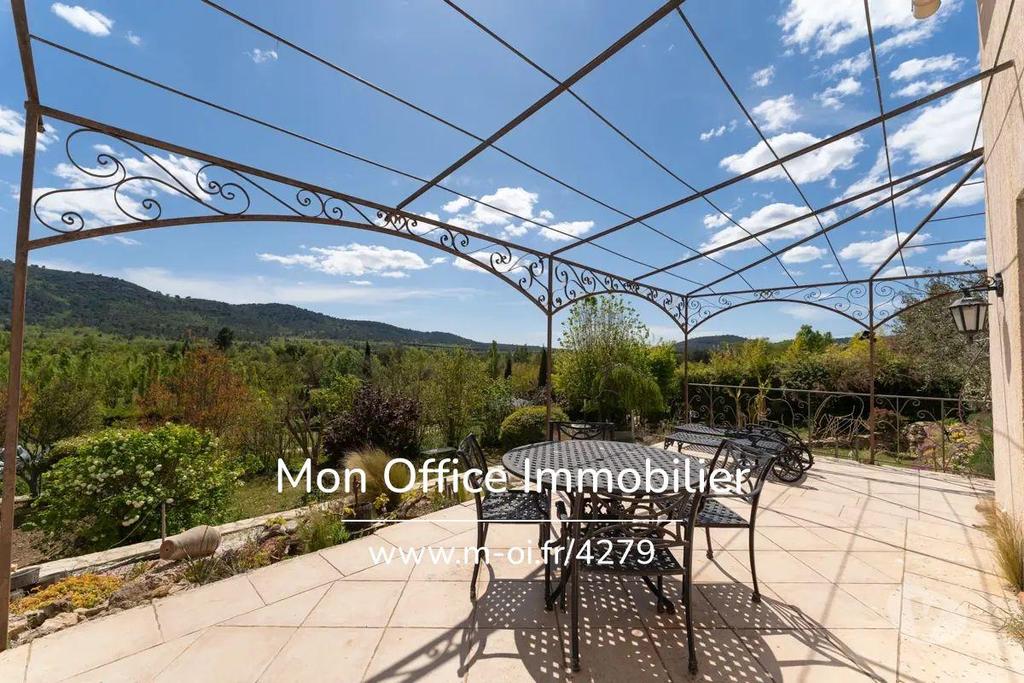 Vente Maison Var Signes - 83870 - Photos Vivastreet (4279-GBE.) Référence : 4279-GBE. - Maison 5 pièces sur...