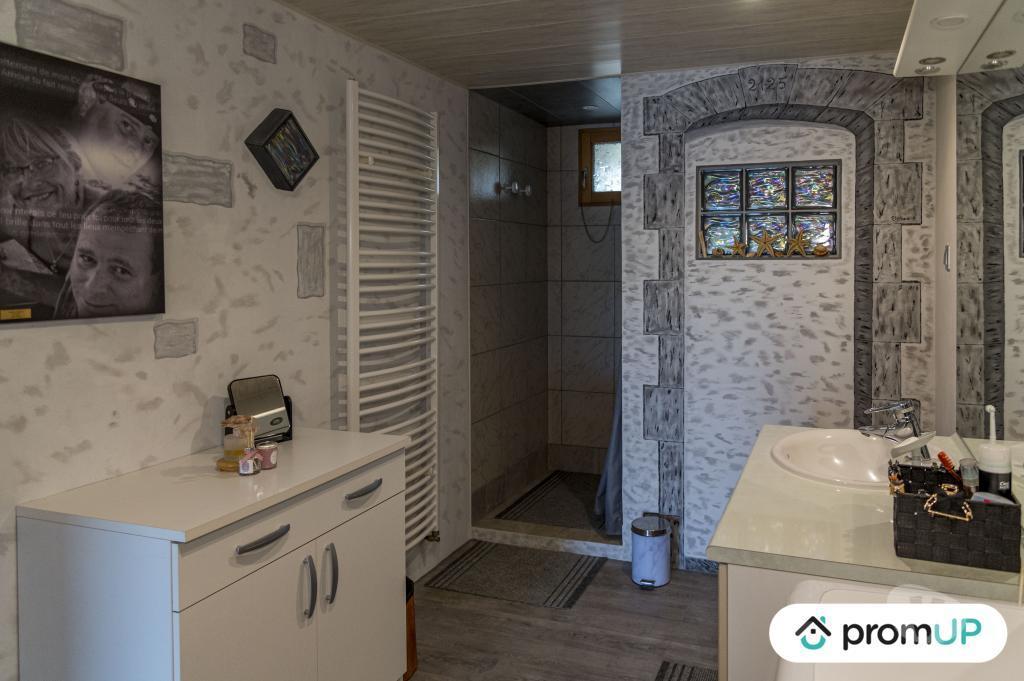 Vente Maison Cantal Celoux - 15500 - Photos Vivastreet (V6709) Maison individuelle de 90 m2 à CELOUX
