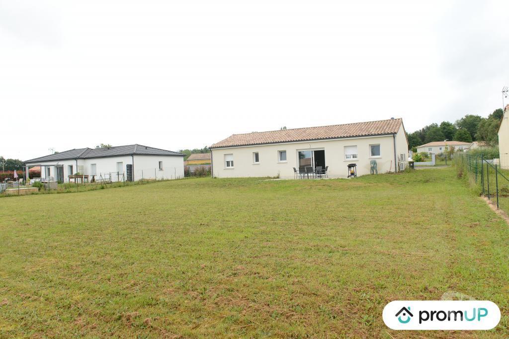 Vente Maison Dordogne La Roche Chalais - 24490 - Photos Vivastreet (V6708) Maison individuelle de 99 m2 à LA ROCHE-CHALAIS