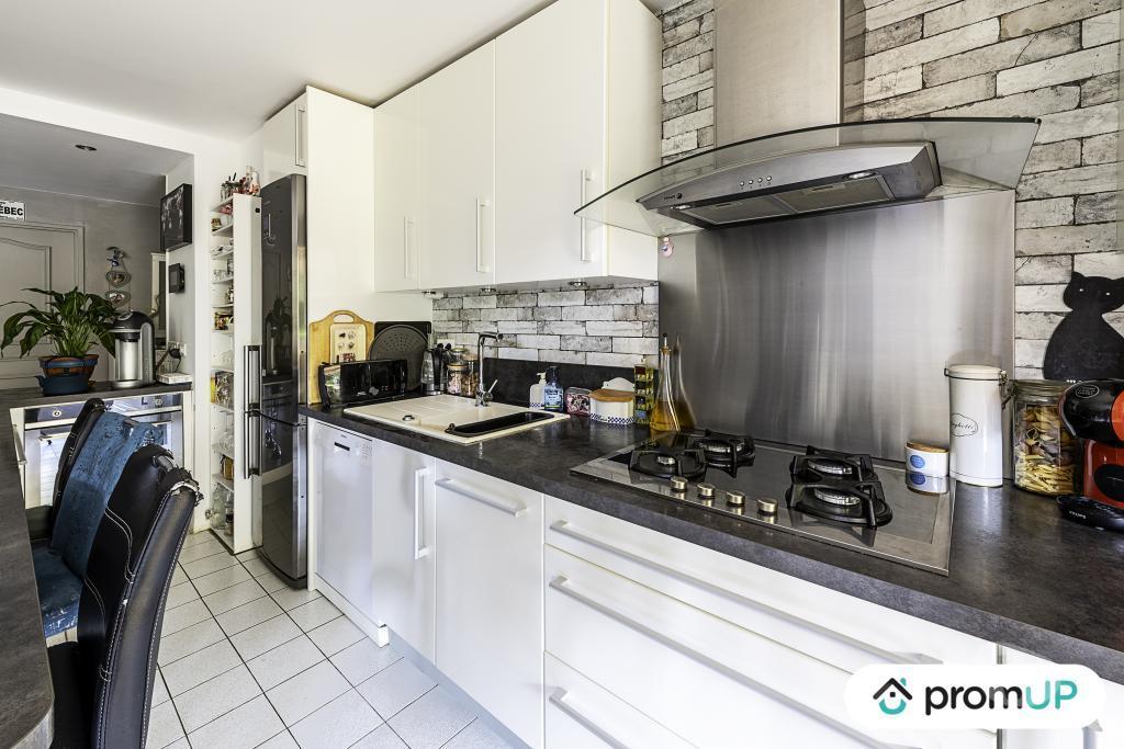 Appartements à vendre Alpes-Maritimes Menton - 06500 - Photos Vivastreet (V6134) Appartement de 65 m2 à Menton