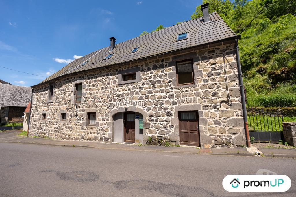 Vente Maison Puy-de-Dôme Rochefort Montagne - 63210 - Photos Vivastreet (V6707) Maison individuelle de 280 m2 à ROCHEFORT-MONTAGNE