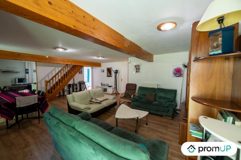 Vente Maison Puy-de-Dôme Rochefort Montagne - 63210 - Photos Vivastreet (V6707) Maison individuelle de 280 m2 à ROCHEFORT-MONTAGNE