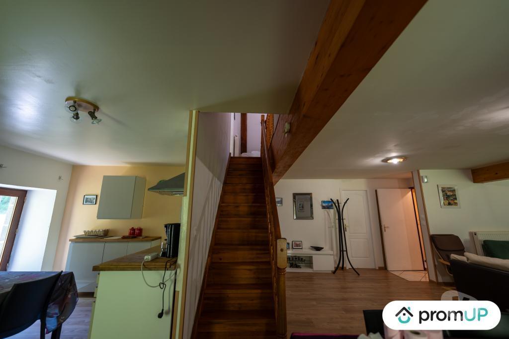 Vente Maison Puy-de-Dôme Rochefort Montagne - 63210 - Photos Vivastreet (V6707) Maison individuelle de 280 m2 à ROCHEFORT-MONTAGNE