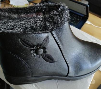 Chaussures et bottes occasion Lille Lille - Photos Vivastreet Bottines fourrées