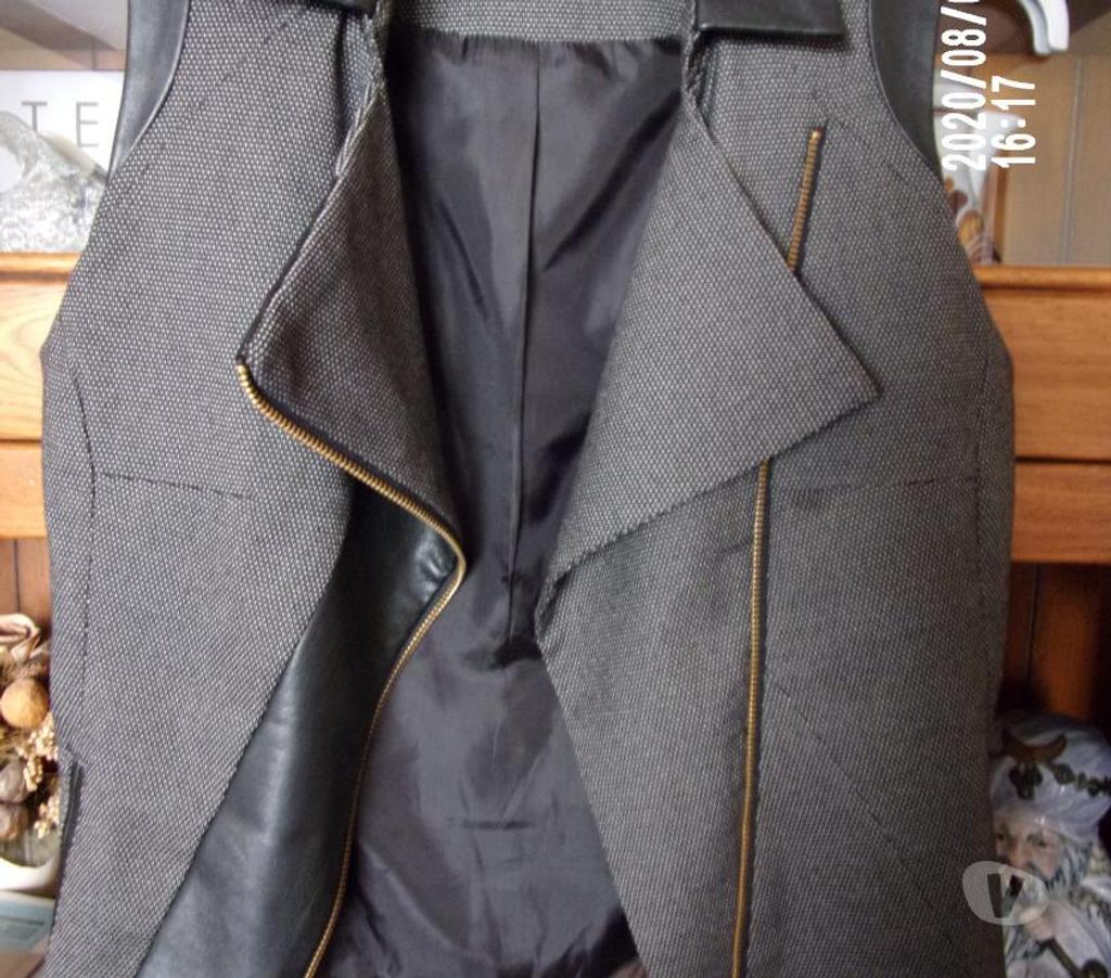 Vêtements occasion Nord Lille - Photos Vivastreet Veste sans manches
