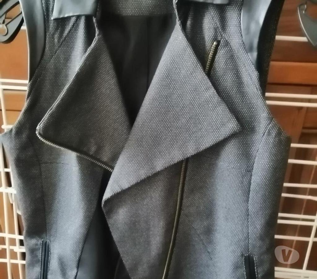 Vêtements occasion Nord Lille - Photos Vivastreet Veste sans manches
