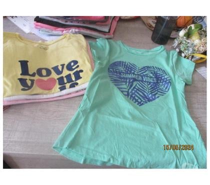 Vêtements Caluire et Cuire Rhône - Photos Vivastreet Lot de 19 vêtements fille taille 9-10 ans