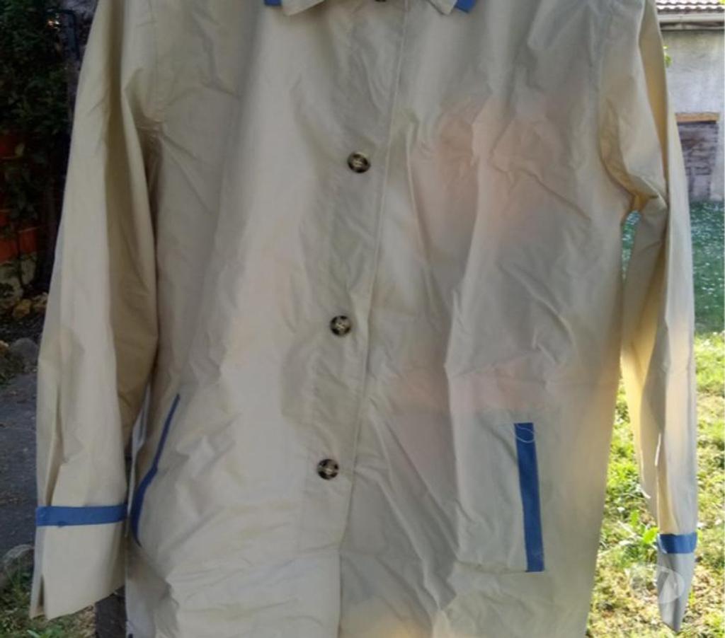 Vêtements occasion Essonne Juvisy sur Orge - 91260 - Photos Vivastreet imperméable damart femme neuf