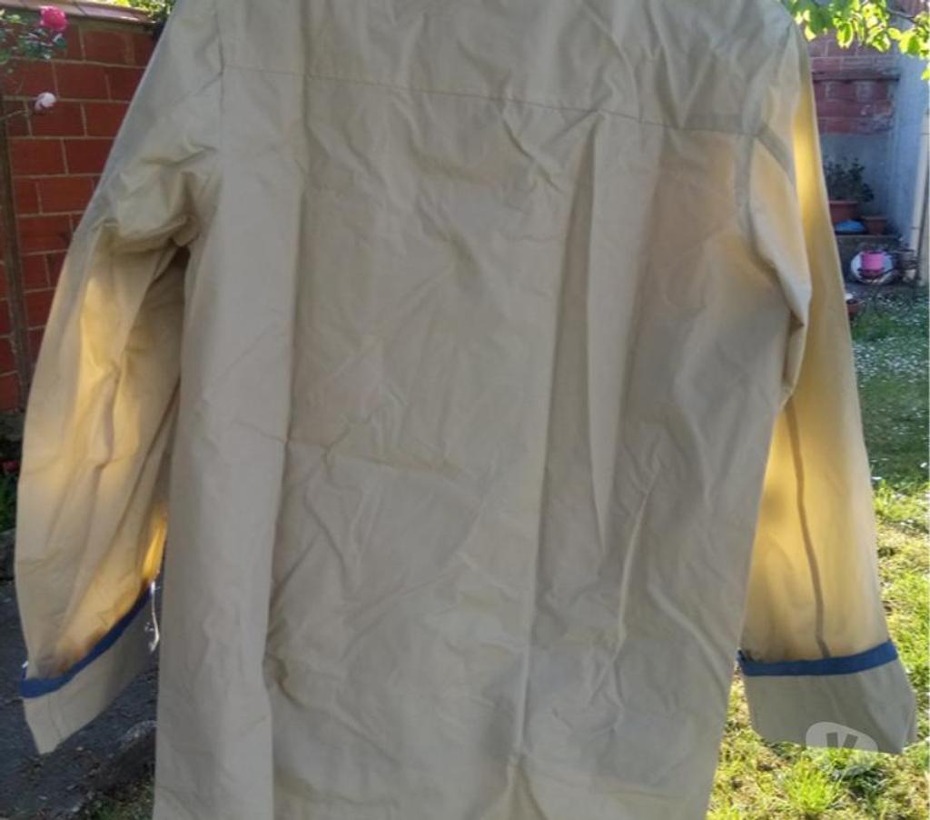 Vêtements occasion Essonne Juvisy sur Orge - 91260 - Photos Vivastreet imperméable damart femme neuf