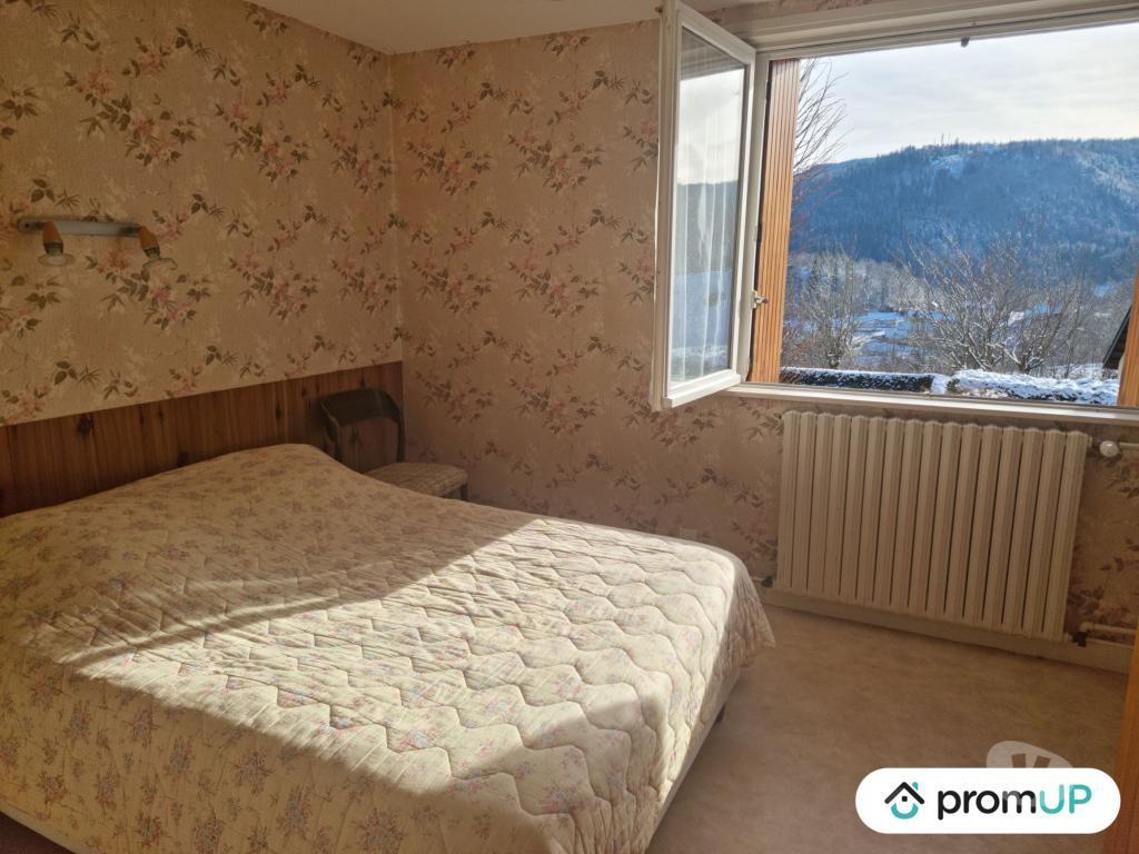 Vente Maison Puy-de-Dôme La Bourboule - 63150 - Photos Vivastreet (V6729) Vue imprenable pour cet ensemble immobilier avec...