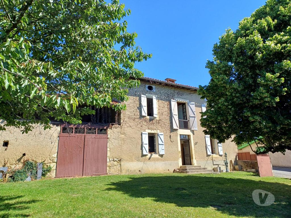 Vente Maison Haute-Garonne Blajan - 31350 - Photos Vivastreet Charmante maison de village à fort potentiel