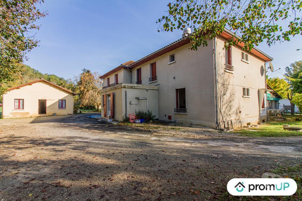 Fond de Commerce a vendre Dordogne St Georges de Montclard - 24140 - Photos Vivastreet (VF150) Restaurant bar de 421 m2