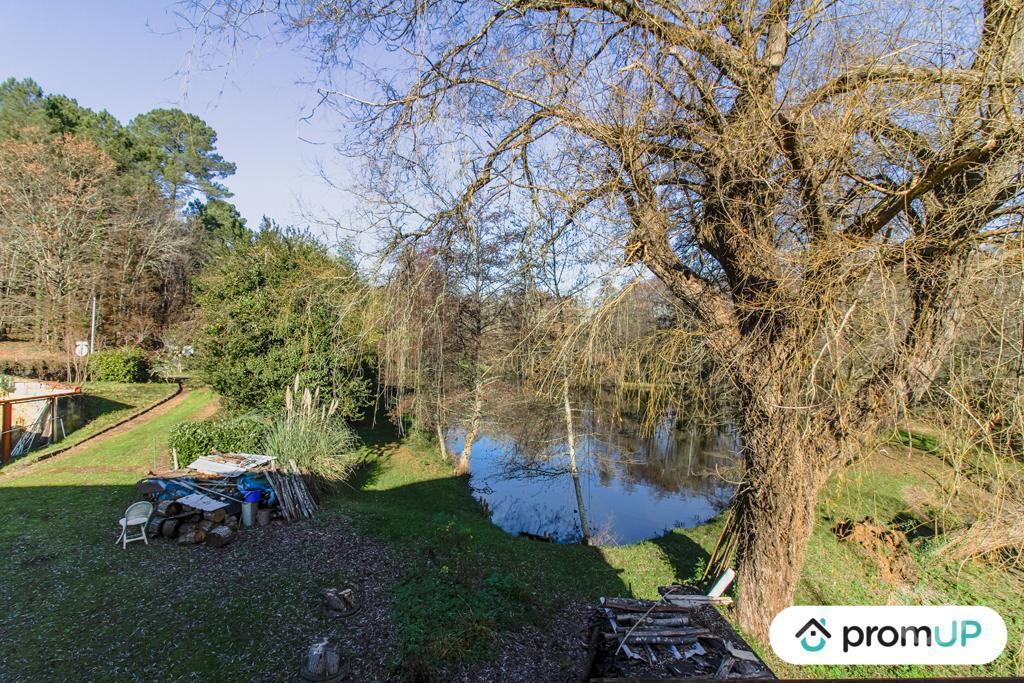 Fond de Commerce a vendre Dordogne Maurens - 24140 - Photos Vivastreet (VP030) Bâtiment de 691 m²