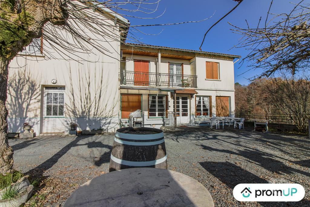 Fond de Commerce a vendre Dordogne Maurens - 24140 - Photos Vivastreet (VP030) Bâtiment de 691 m²