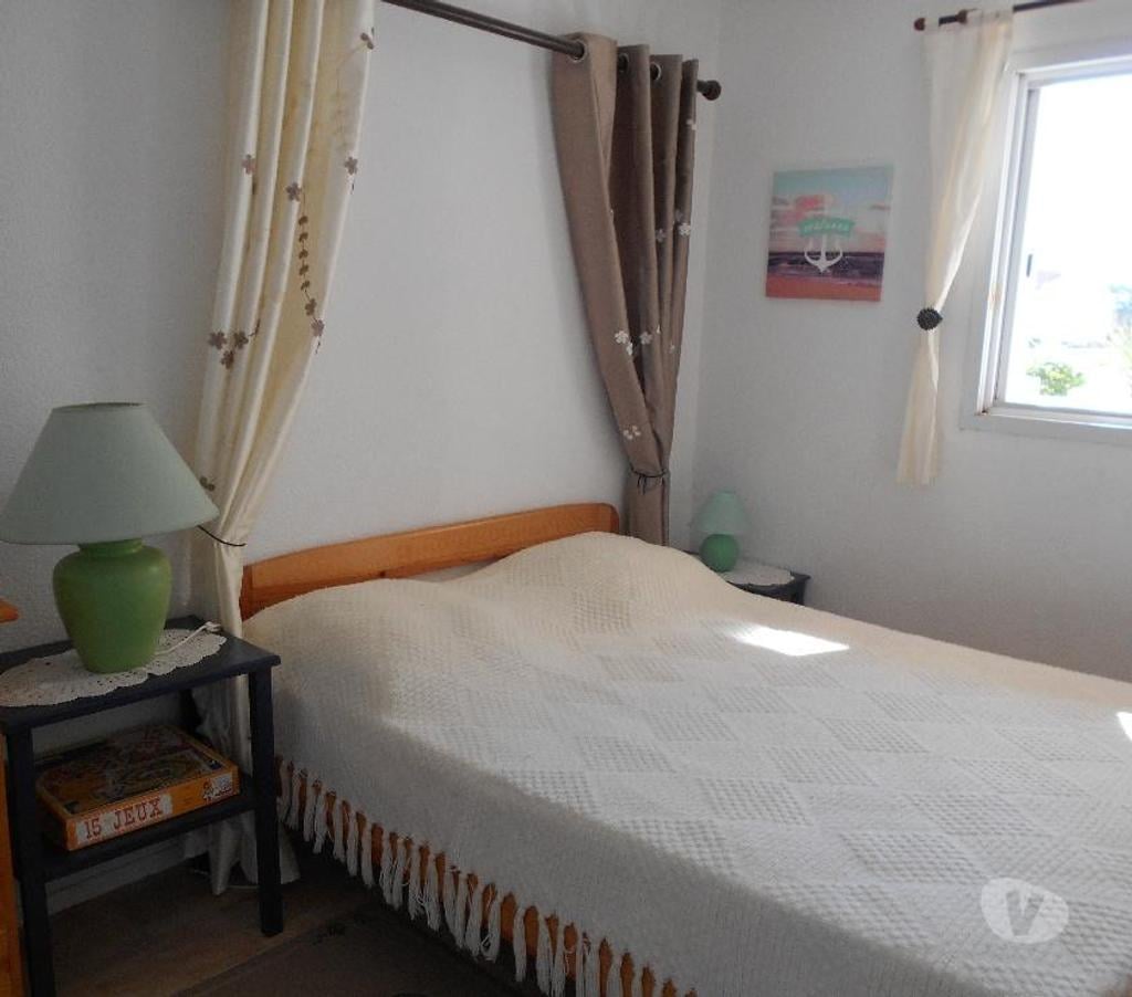 location saisonniere Vendée St Hilaire de Riez - Photos Vivastreet Près ST GILLES CROIX DE VIE T2 80m face mer plages