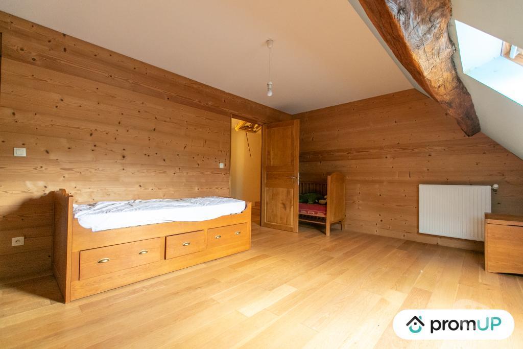 Vente Maison Jura Chilly le Vignoble - 39570 - Photos Vivastreet (V6741) Maison individuelle de 188 m2 à CHILLY-LE-VIGNOBLE