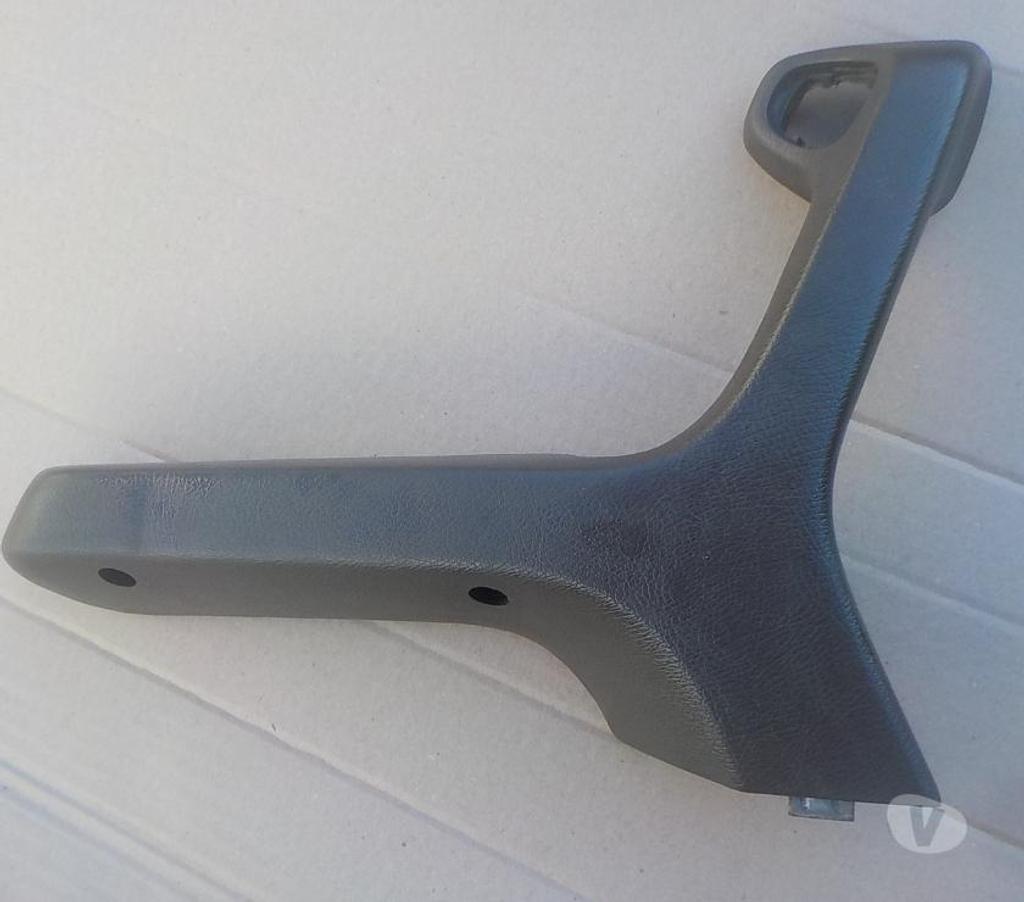 Pièces et services auto Pyrénées-Orientales Perpignan - Photos Vivastreet poignee de porte avant gauche marron bmw e30